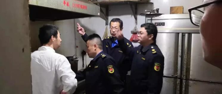 油煙凈化器，油煙凈化設(shè)備，油煙凈化機(jī)
