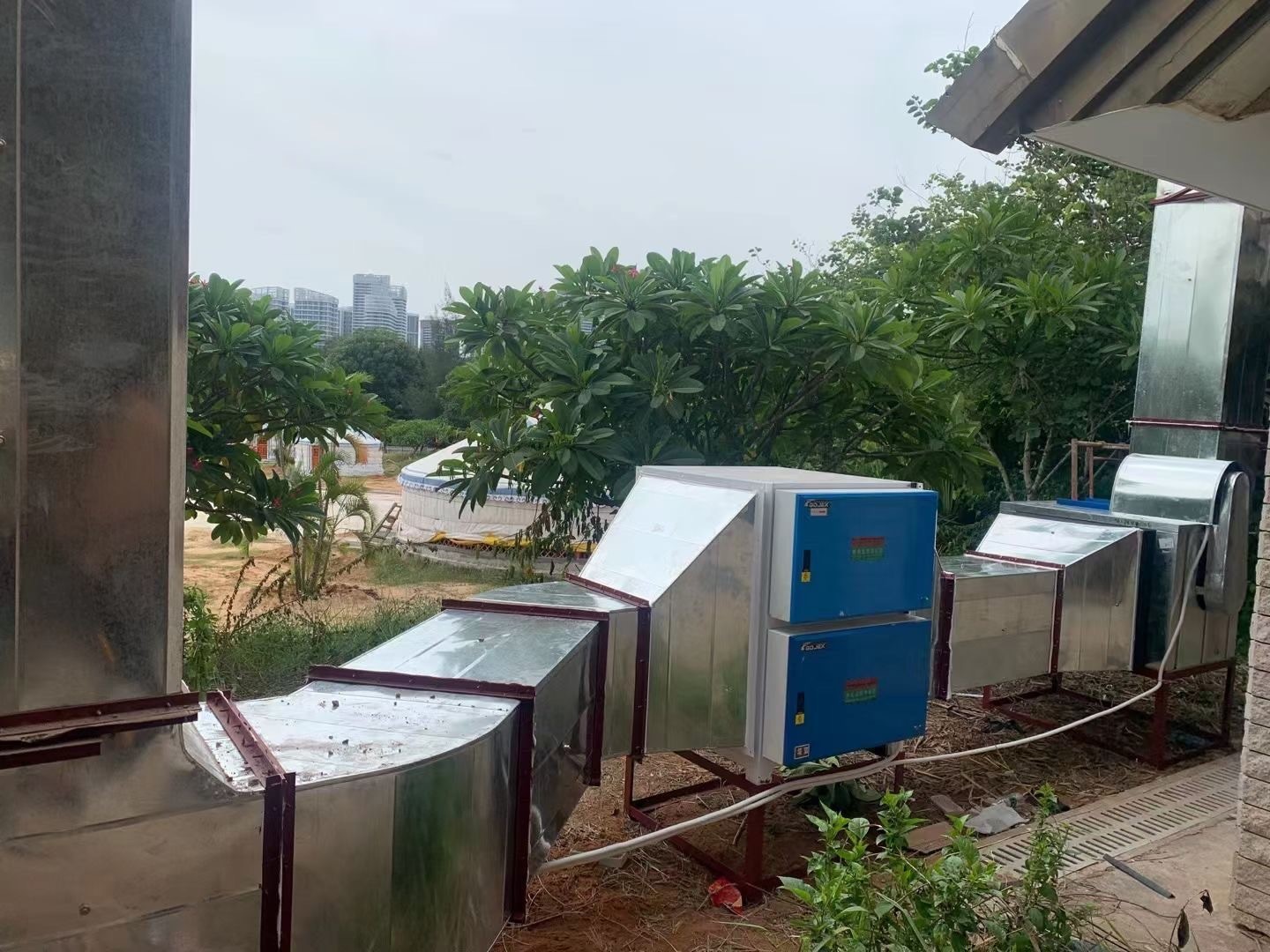 油煙凈化器，油煙凈化設備，油煙凈化機